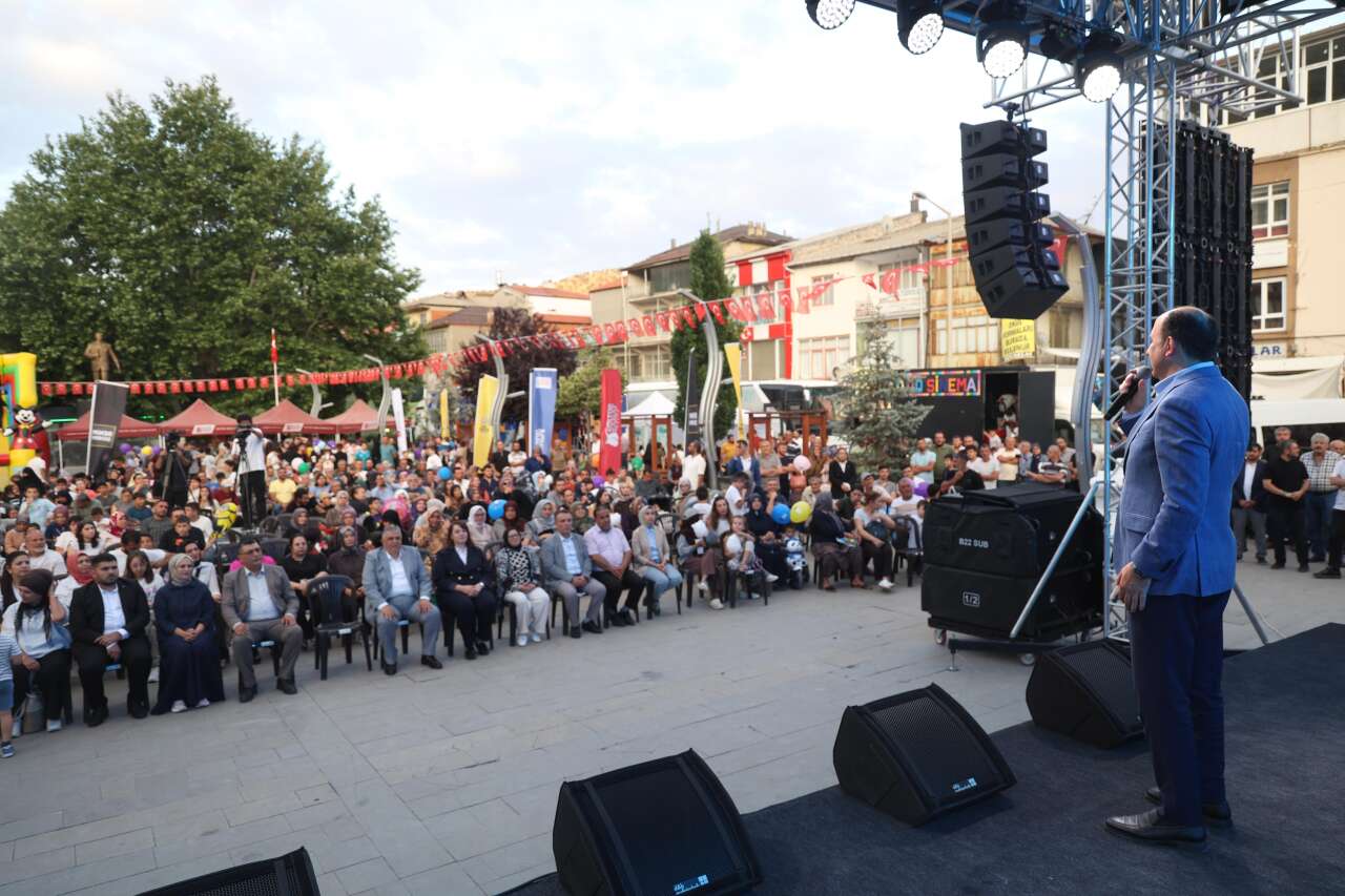 Konya Kültür Günleri'nde renkli görüntüler! Başkan Altay vatandaşlarla buluştu 1